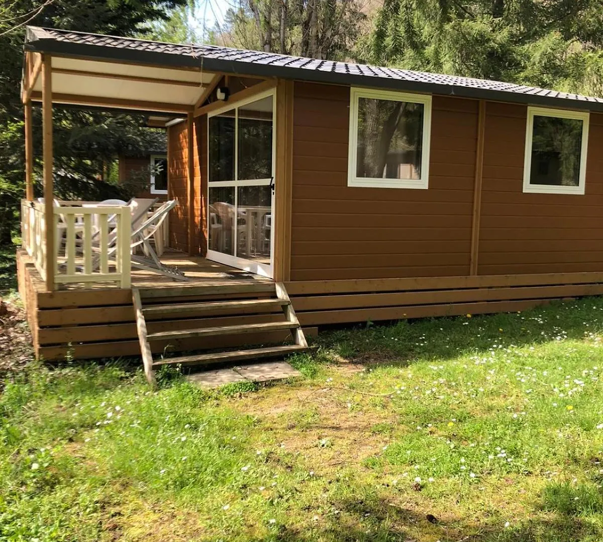 Camping Les Berges Du Doux Colombier-le-Vieux