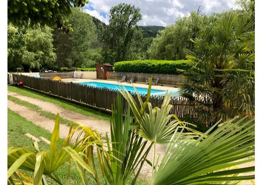 Camping Les Berges Du Doux Colombier-le-Vieux